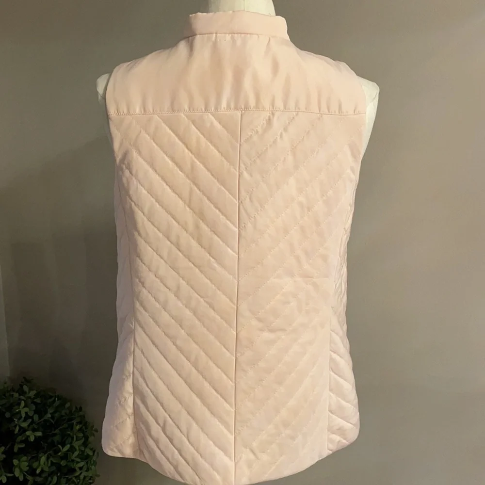 CHICO’S LIGHTWEIGHT puffy SPRING VEST. PALE PINK. Size Small / chicos 0